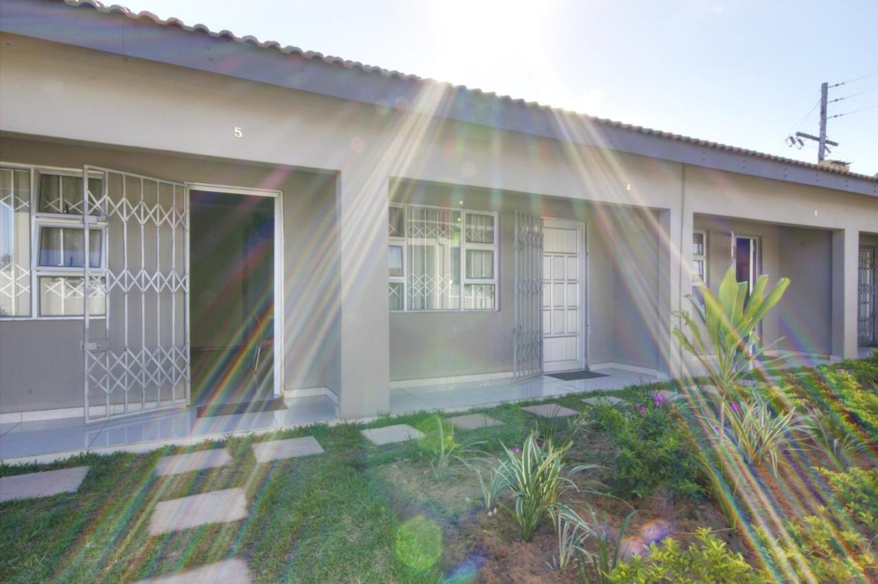 Minilitha Lodge Richardsbaai Buitenkant foto