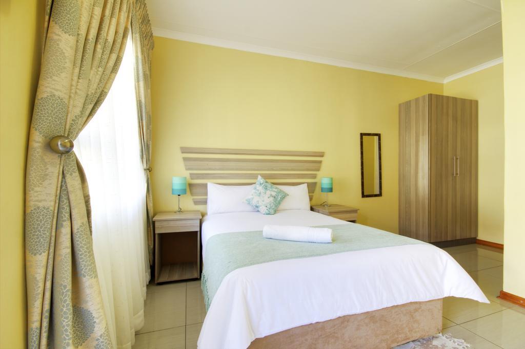 Minilitha Lodge Richardsbaai Buitenkant foto