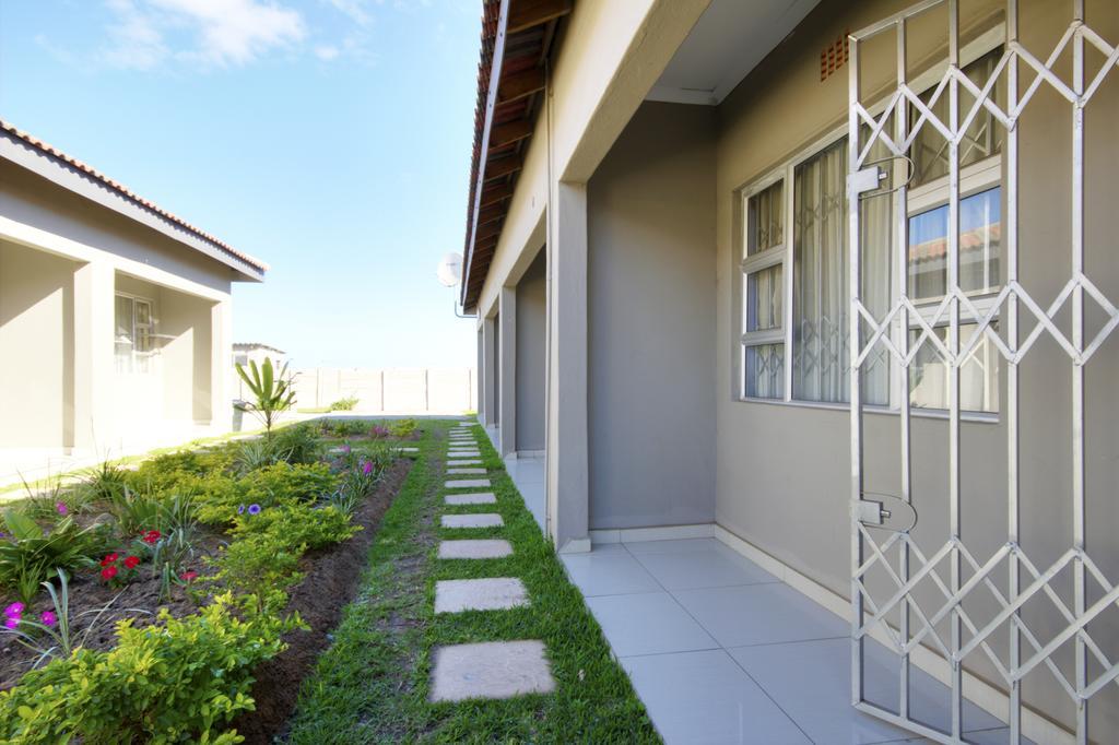 Minilitha Lodge Richardsbaai Buitenkant foto