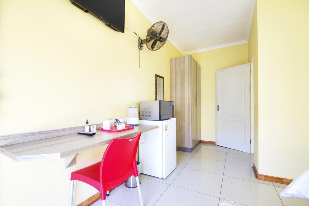 Minilitha Lodge Richardsbaai Buitenkant foto
