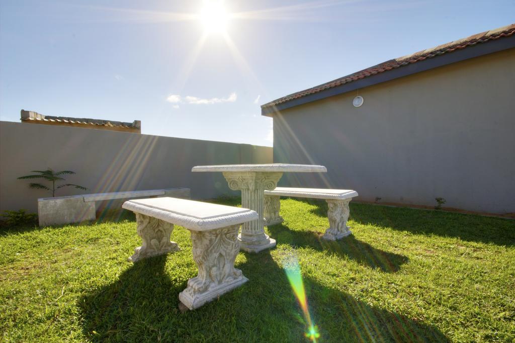 Minilitha Lodge Richardsbaai Buitenkant foto